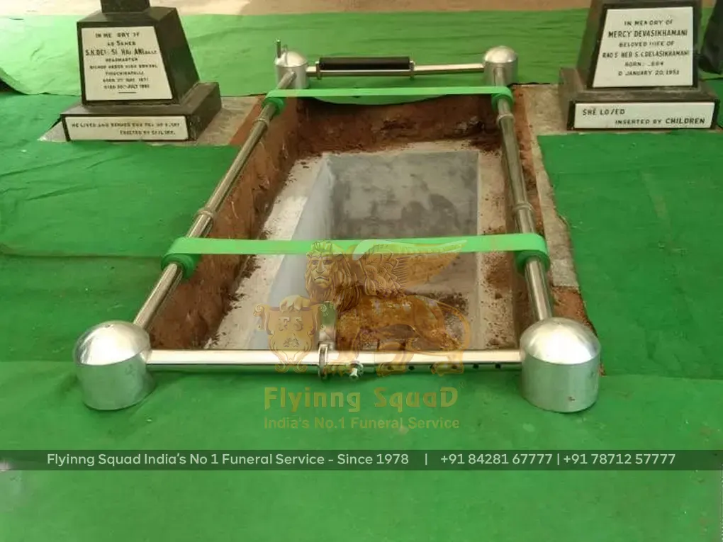 Casket Lowering Device Casket Lowering Device